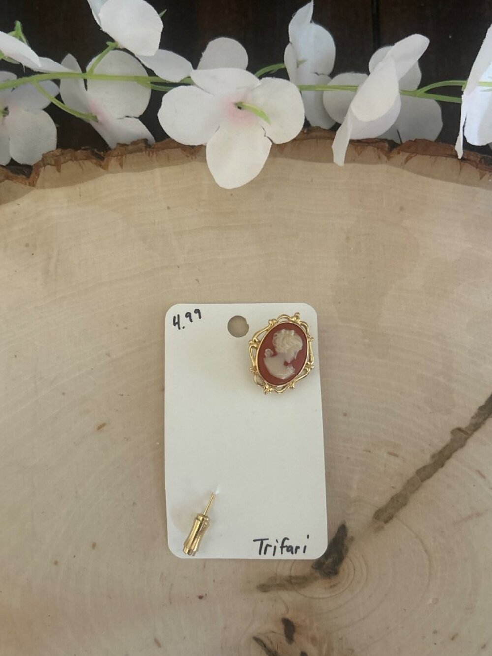 Trifari Vintage Gold-Tone Cameo Stick Pin Brooch Oval Victorian Style